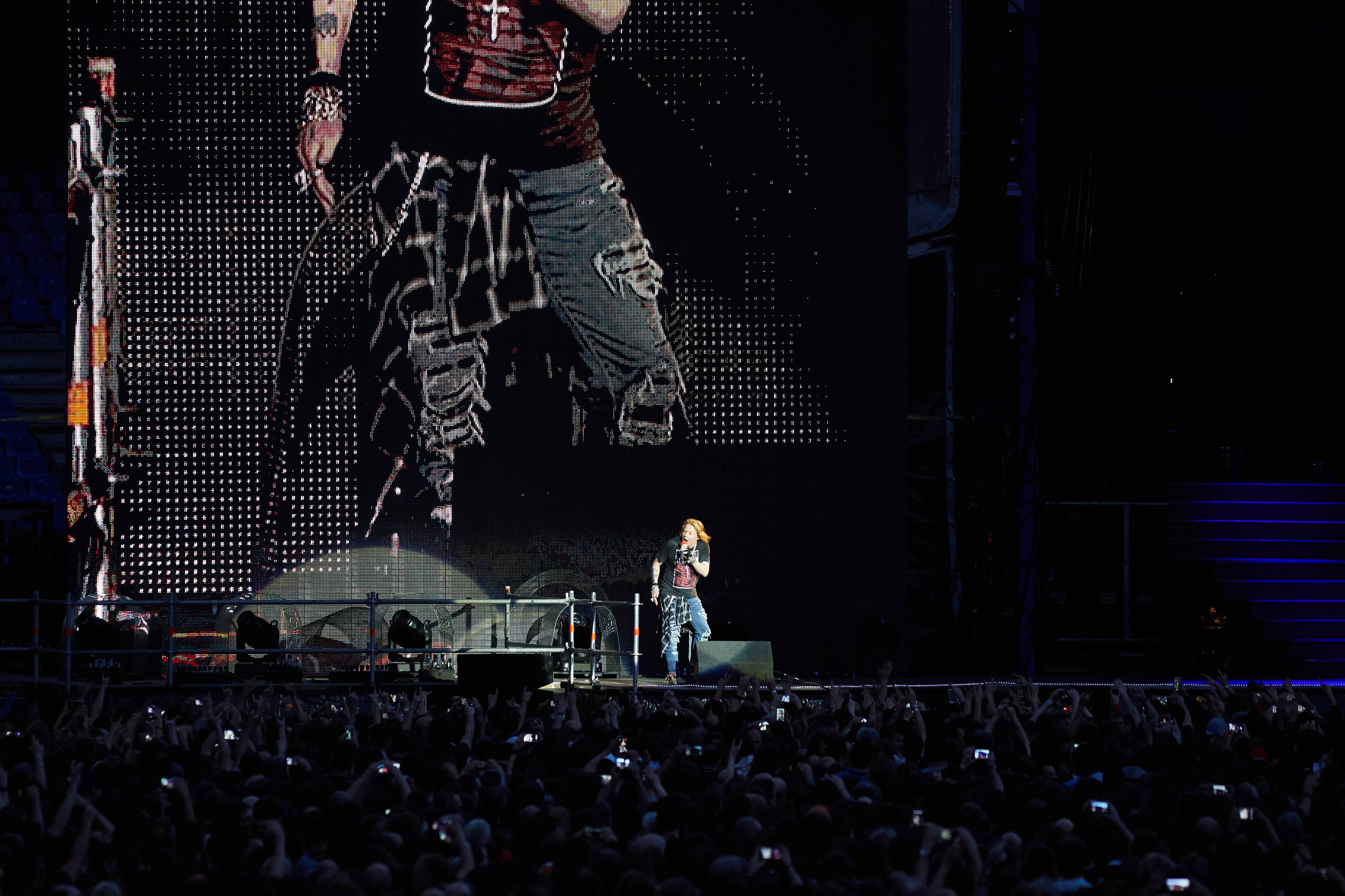 Guns N' Roses en concierto, Historia de Rocket Queen y musa de Axl Rose